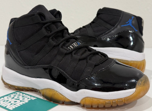 Nike air jordan retro gs - xi,